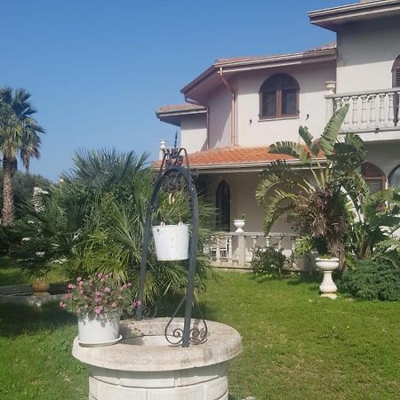 La Casa Delle Rose 2 Villa Giba Buitenkant foto
