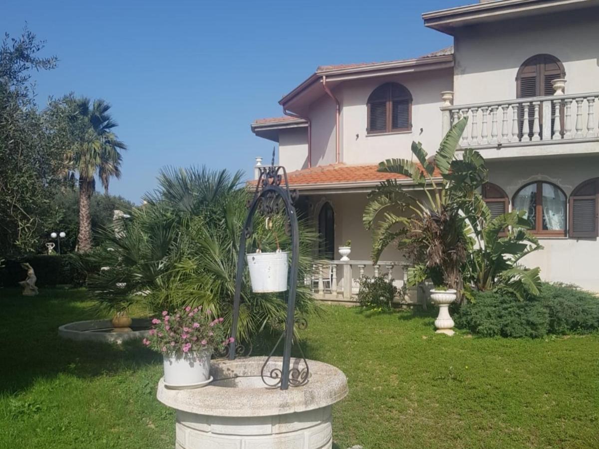 La Casa Delle Rose 2 Villa Giba Buitenkant foto